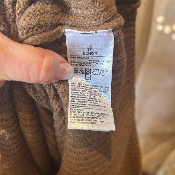 GAP Sweater Camel Cashsoft XS Dolman Sleeve - Picture 6 of 6